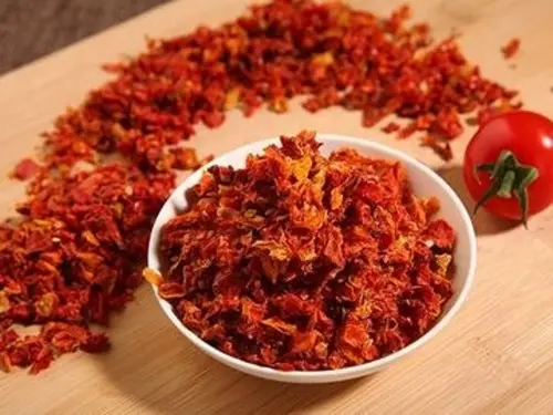 TOMATO FLAKES